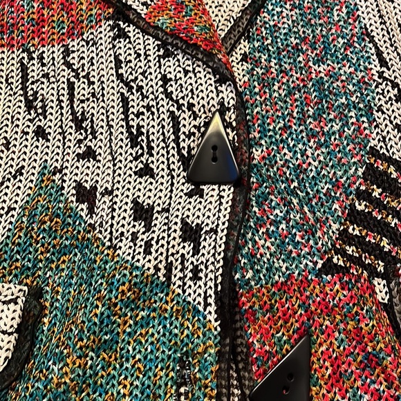 Beautiful unique knit blazer T&W Designs - Picture 2 of 4